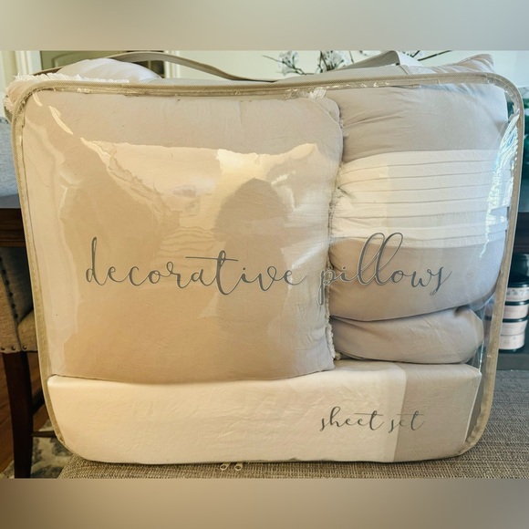 🎉LAST CHANCE🎉DREAM STORIES 10Pc Extra Soft Solid Comforter Set - Picture 5 of 15